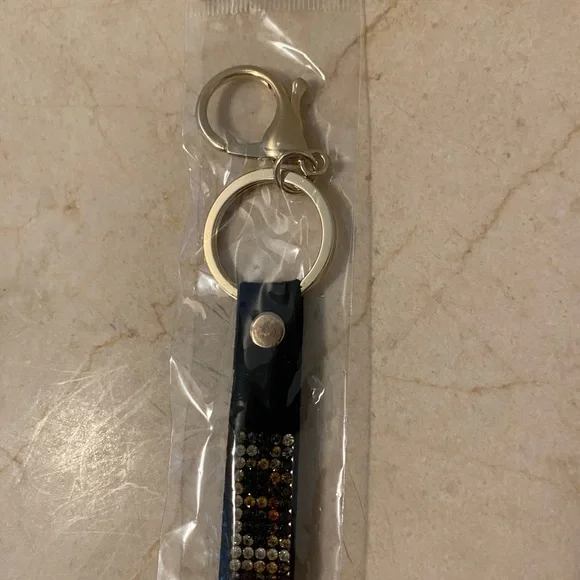 Beaded Keychain Accessory - Picture 6 of 6